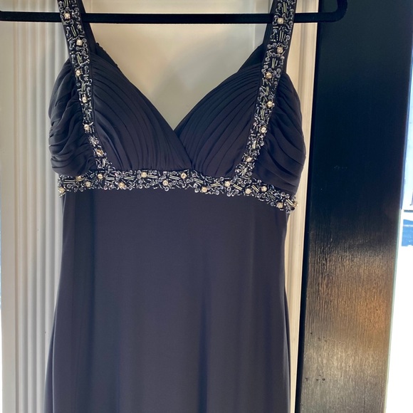 NWOT BETSY & ADAM EVENING GOWN EMBELLISHED SIZE 4 - Picture 11 of 12